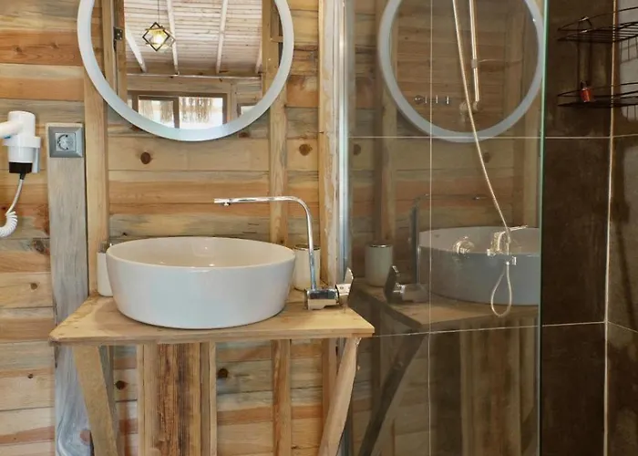 Flavia Ξενοδοχείο *