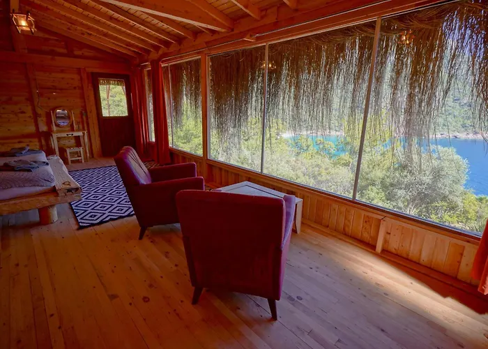 Flavia Ξενοδοχείο *